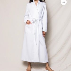Long White Petite Plume Jacquard Bath Robe